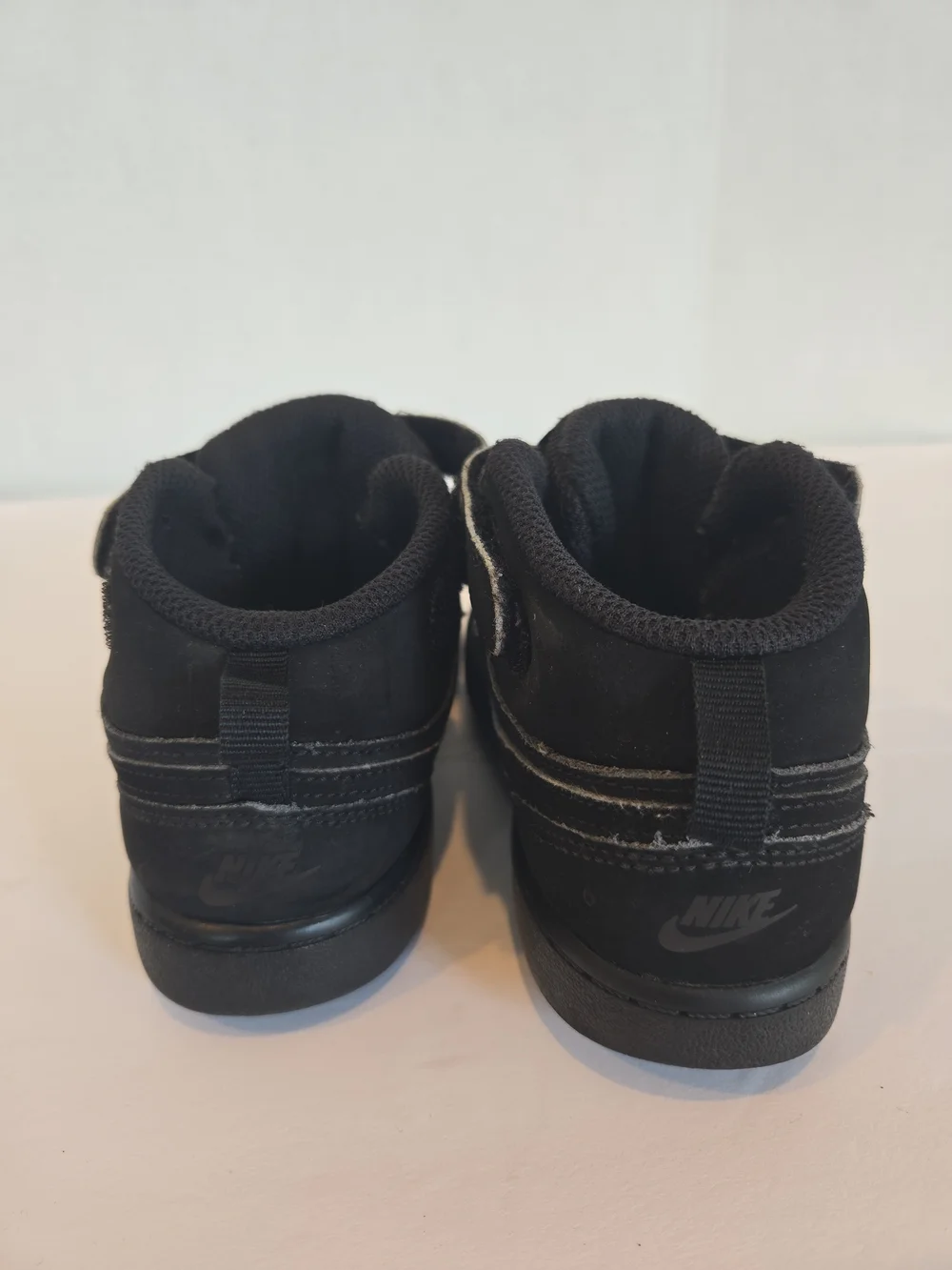 Nike Kids Black High-Top Sneakers with Hook-and-Loop Strap 10C